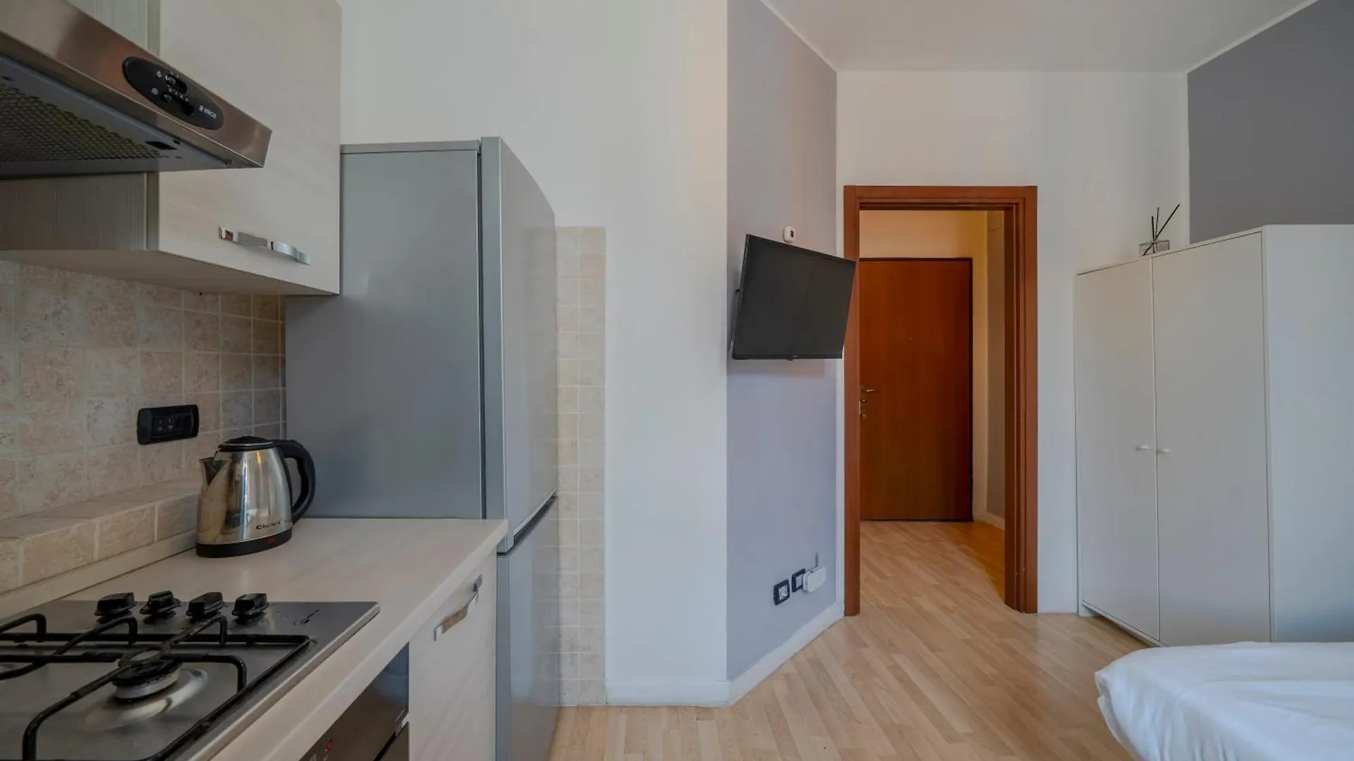 Milan Saint George Apartment 0*,  Italia